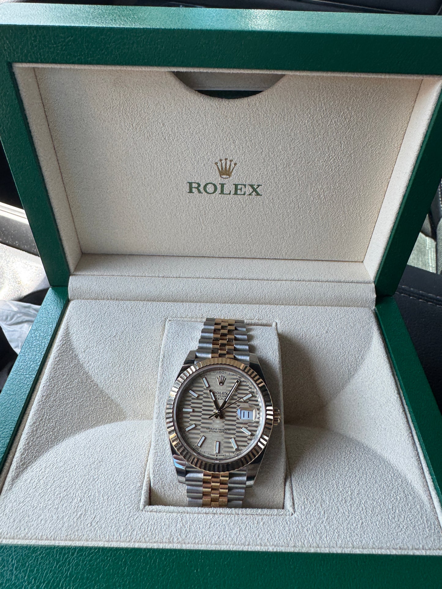 2023 Rolex Datejust 41mm Y/G Motif Dial