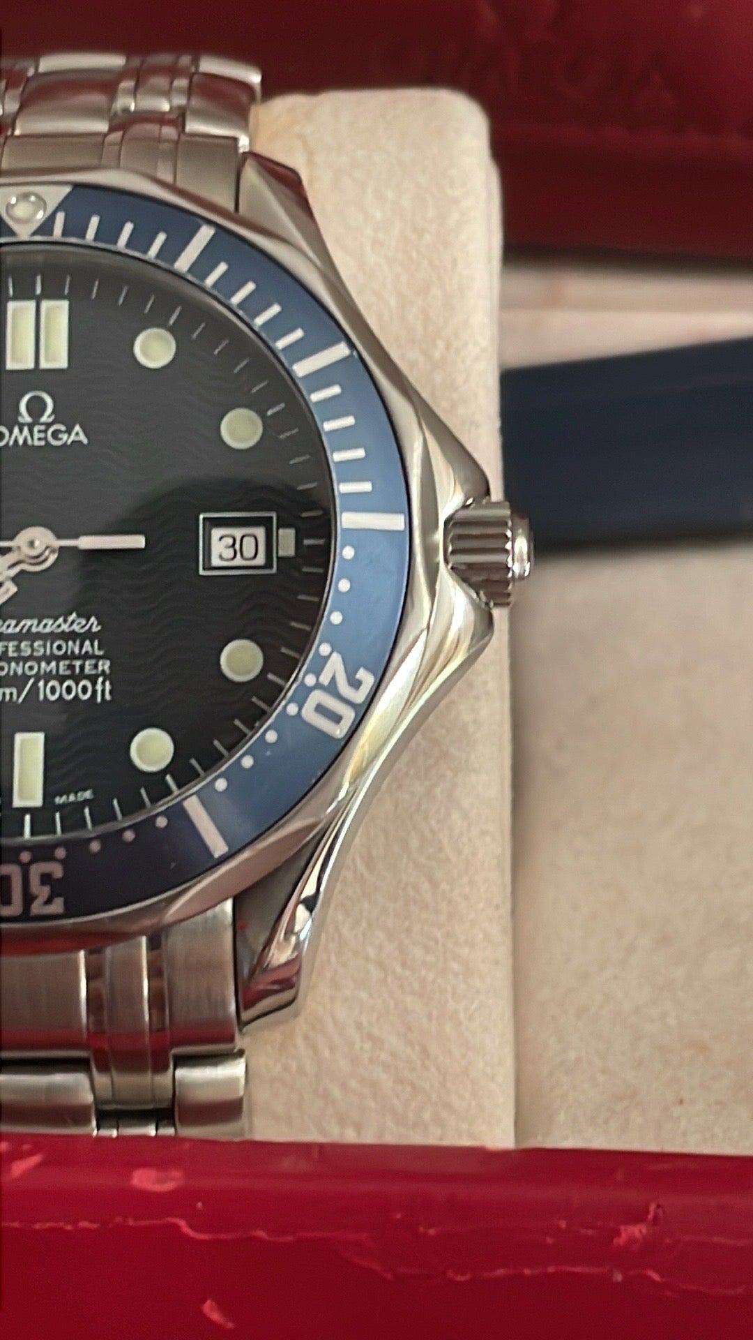 Omega Seamaster Professional James Bond Blue Wave Dial 2531.80