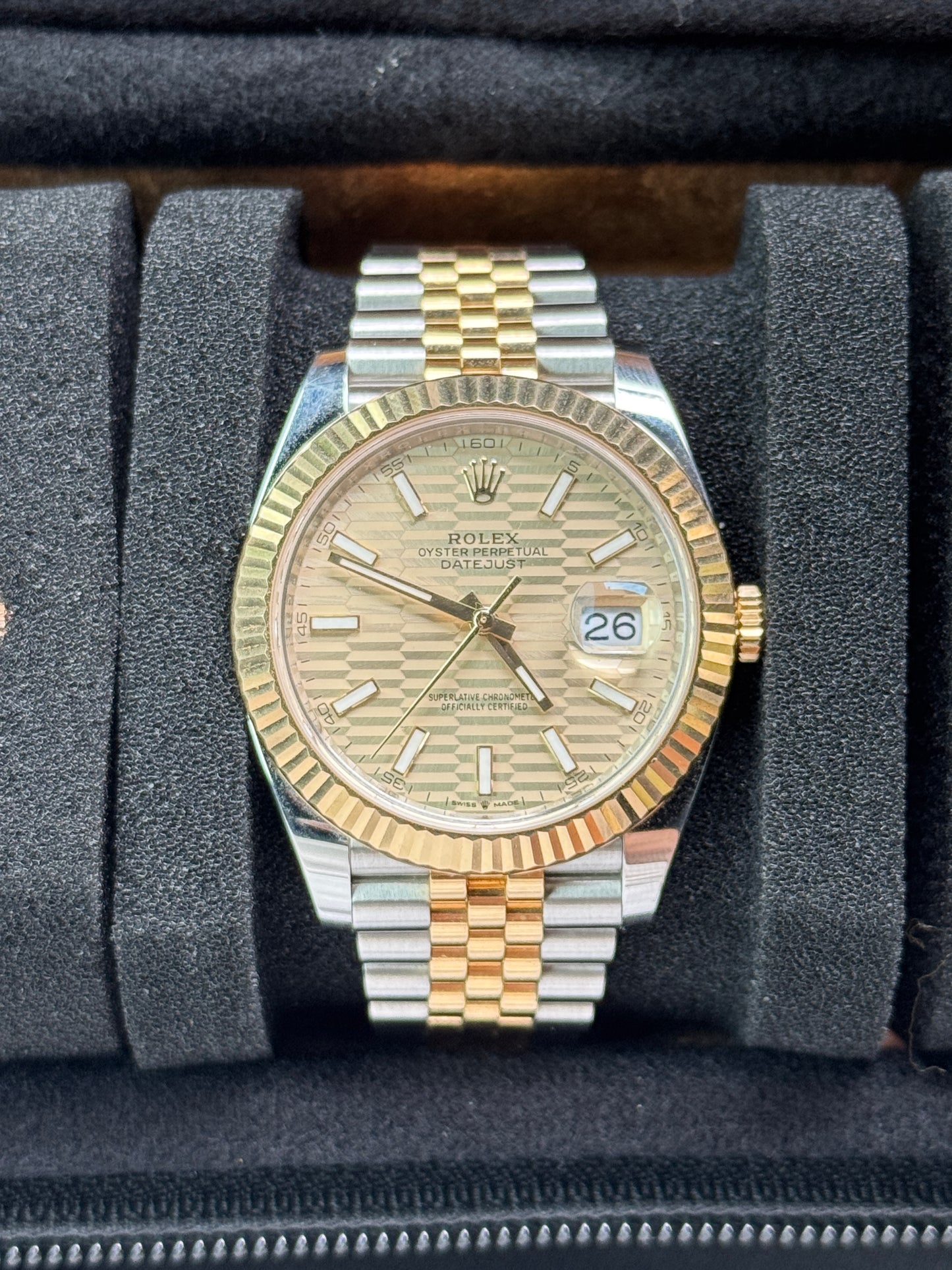 2023 Rolex Datejust 41mm Y/G Motif Dial