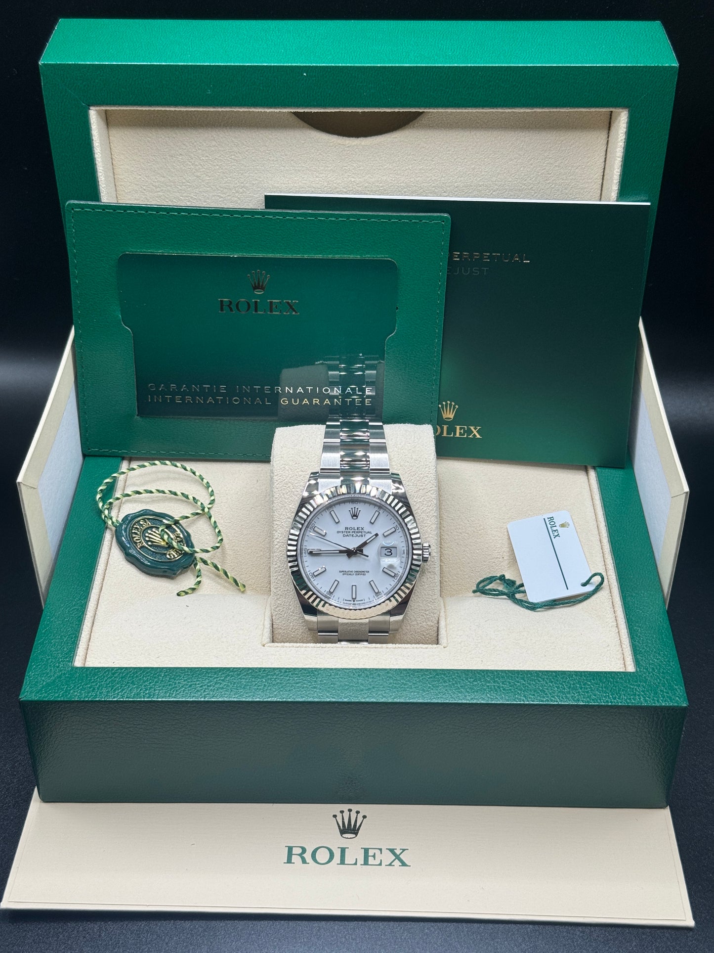 Brand New 2024 Rolex Datejust 41 White Dial 126334