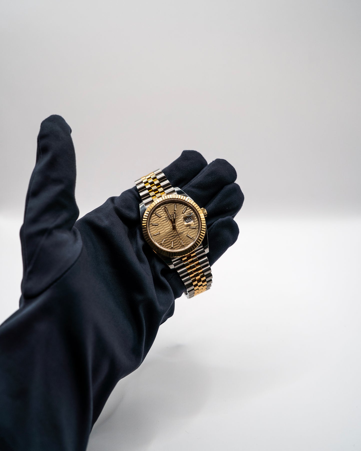 2023 Rolex Datejust 41mm Y/G Motif Dial