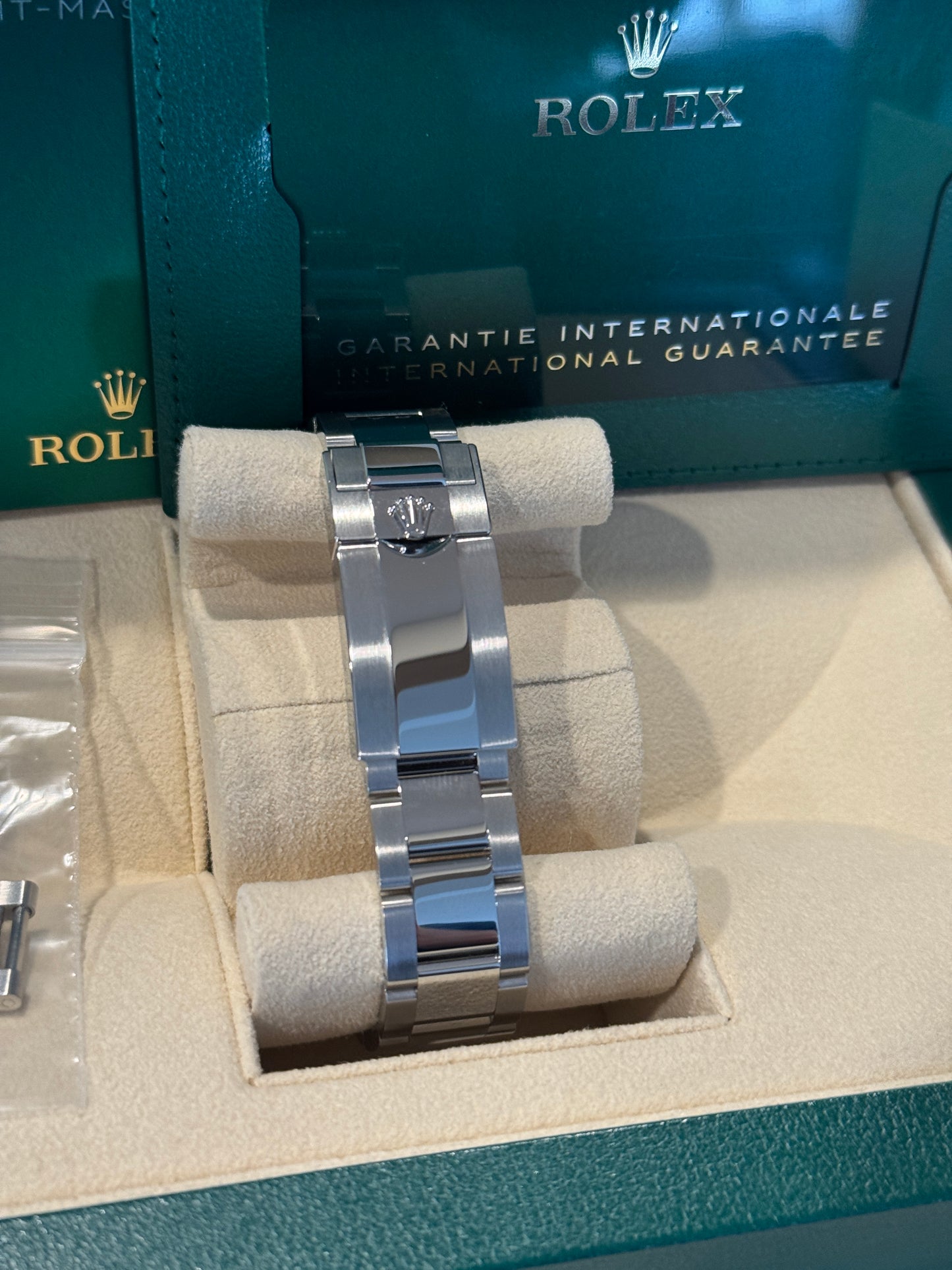 Unworn 2023 Rolex GMT-Master ii “Batman” 126710BLNR