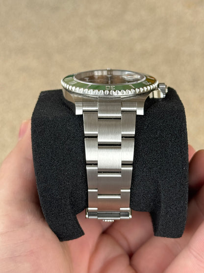 New 2024 Rolex Submariner “Starbucks” 126610lv