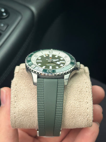 2025 Breitling Superocean 44