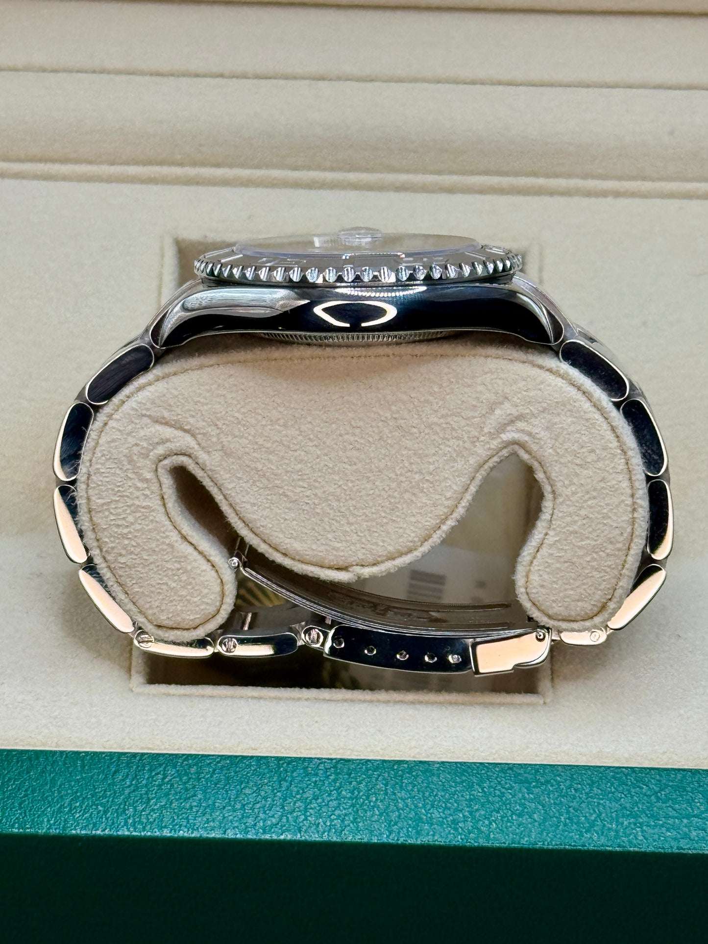 2004 Rolex Yacht-Master Platinum 40 16622