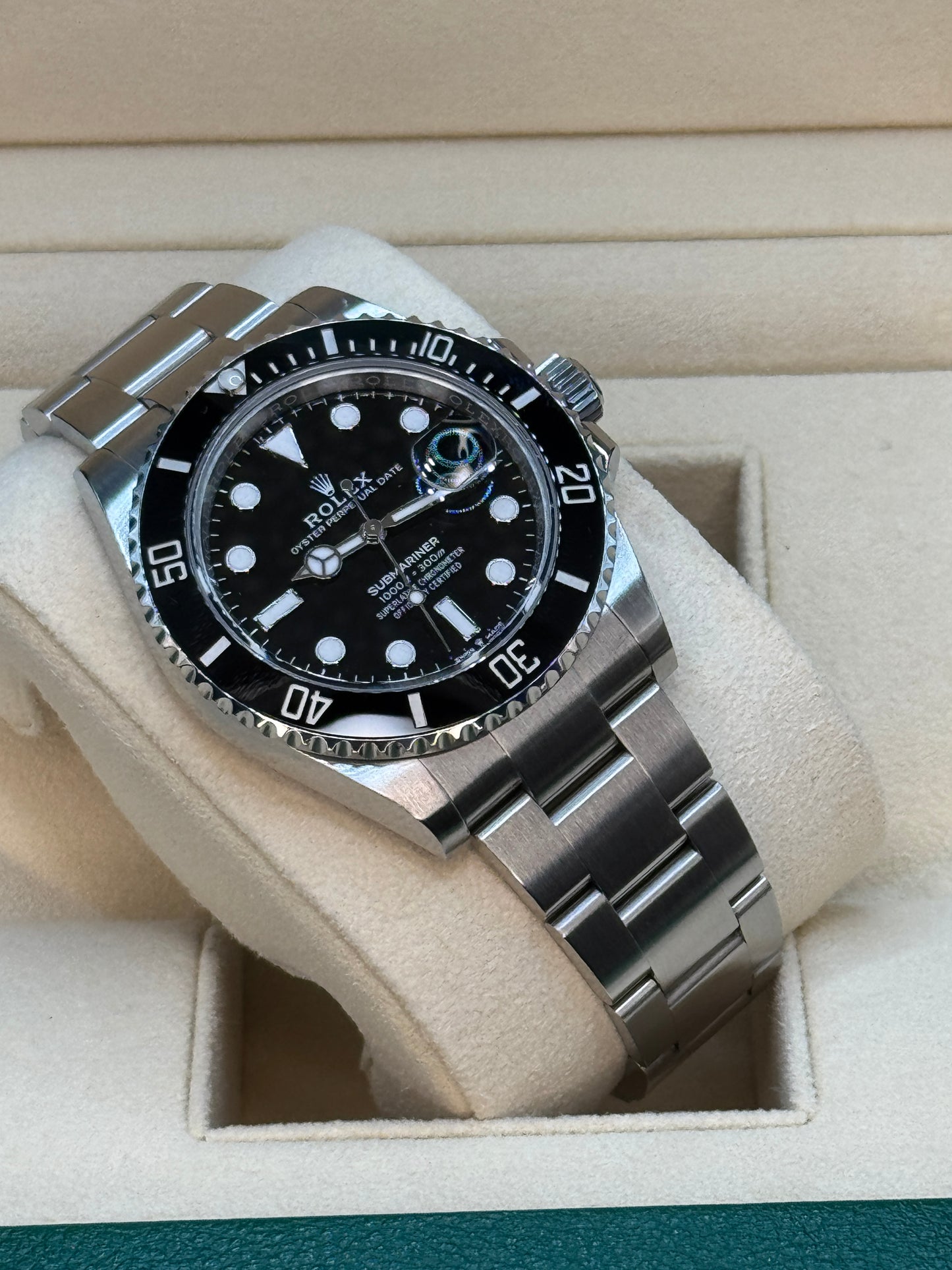 Rolex Submariner Date 126610LN black Cerachrom bezel