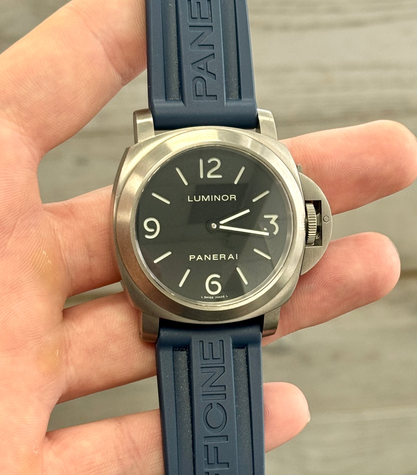 PANERAI LUMINOR BASE TITANIUM 44MM PAM 176