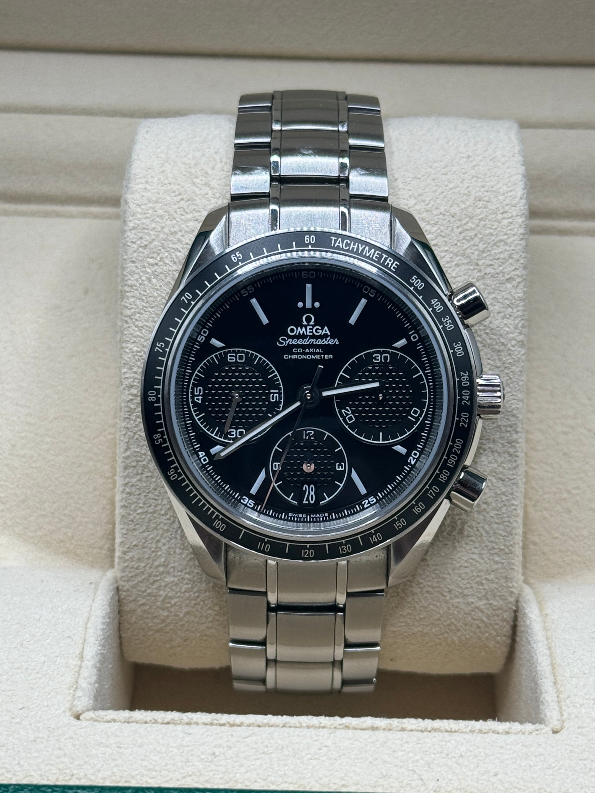 2021 Omega Speedmaster Racing 39.5mm 326.30.40.50.01.001