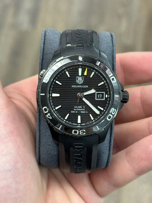 TAG HEUER AQUARACER
PROFESSIONAL 200 SOLARGRAPH