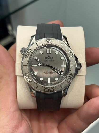 2026 Omega Seamaster 42mm 210.32.42.20.06.002