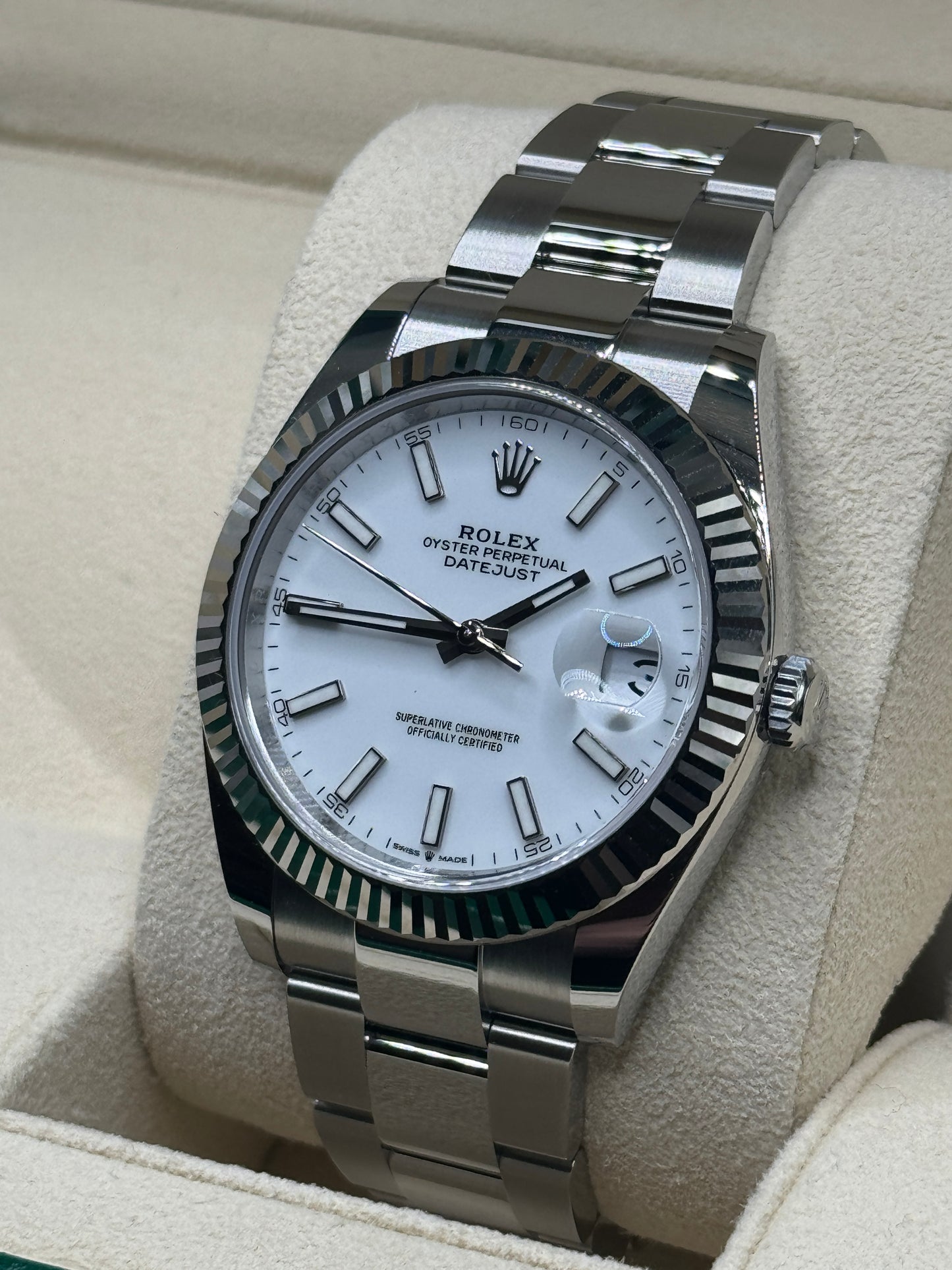 Brand New 2024 Rolex Datejust 41 White Dial 126334