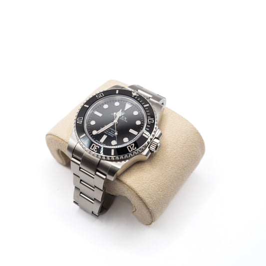 2017  Rolex Submariner No Date 114060