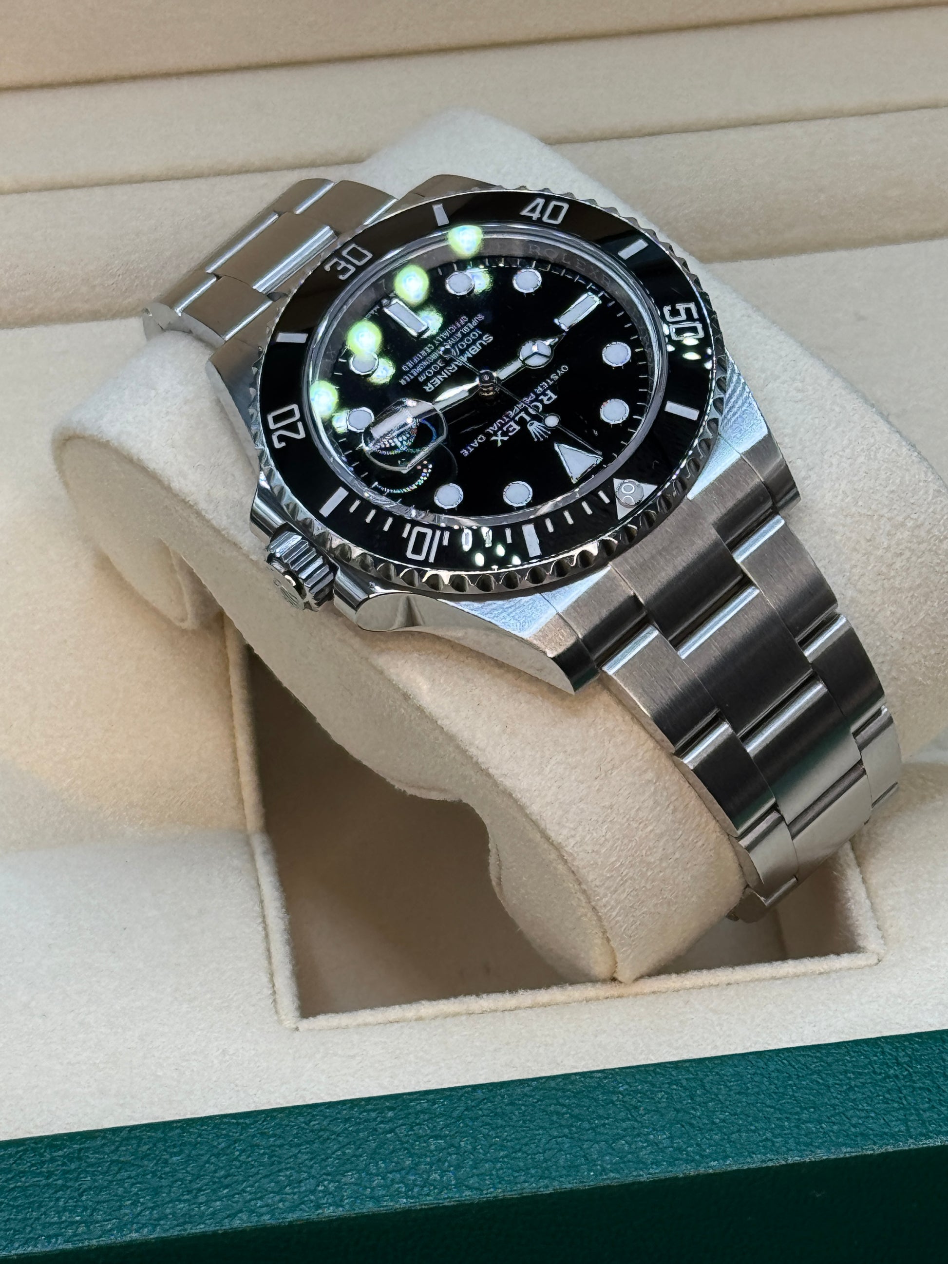 Rolex Submariner Date 126610LN side profile