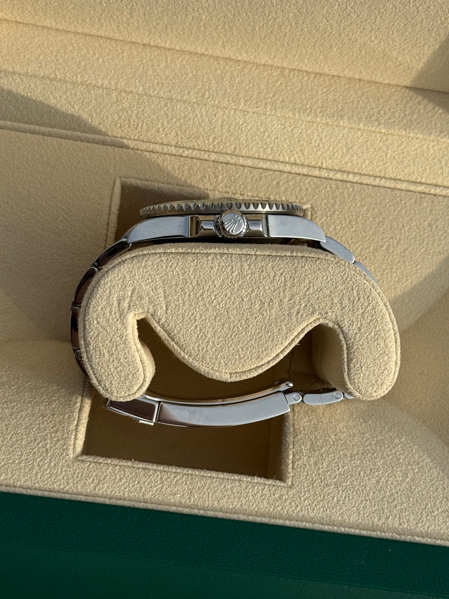 2015 Rolex Submariner Date “Hulk” 116610LV